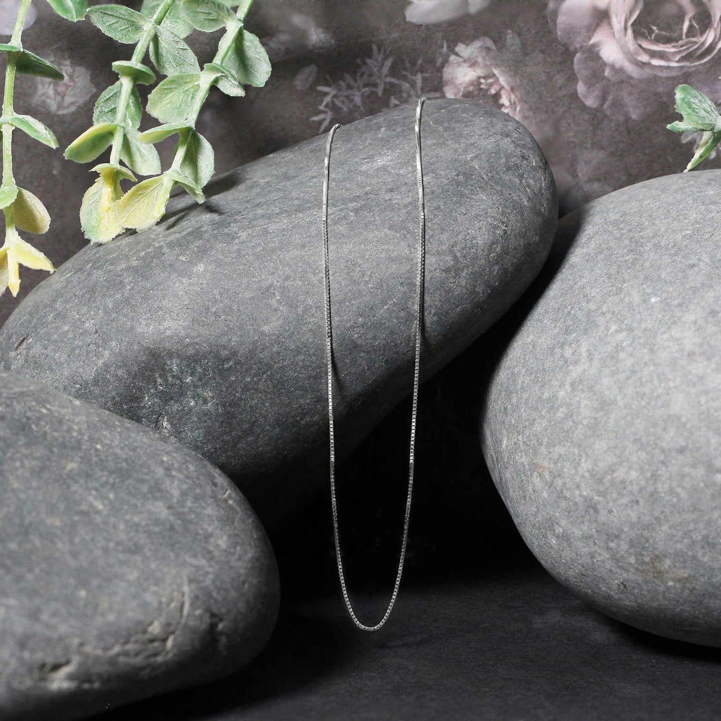 10k White Gold Classic Box Chain (0.45 mm)